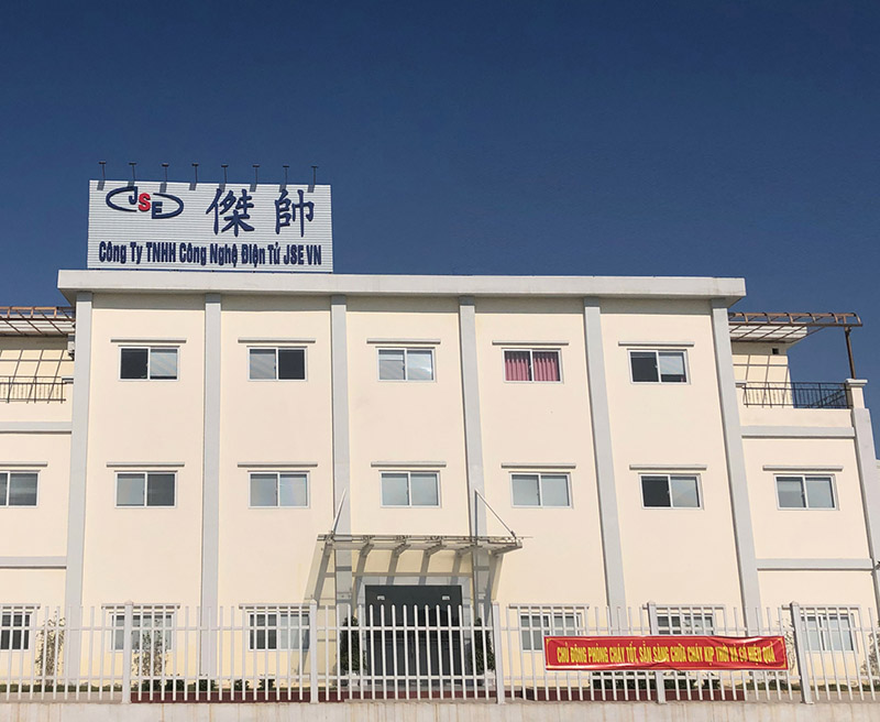 越南杰帥電子有限公司采購(gòu)我司晉力達(dá)2臺(tái)大型波峰焊，用于數(shù)據(jù)線及充電器加工
